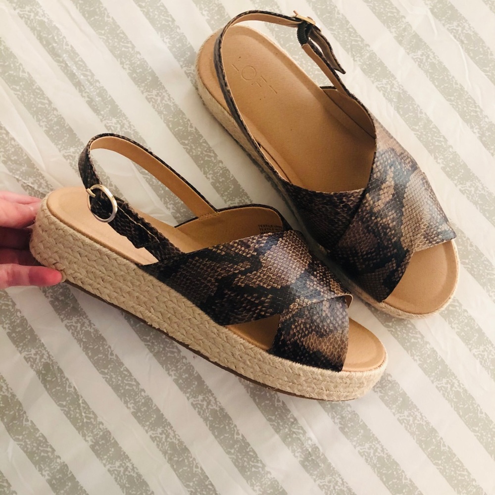 Sandals - Picture 3 of 3